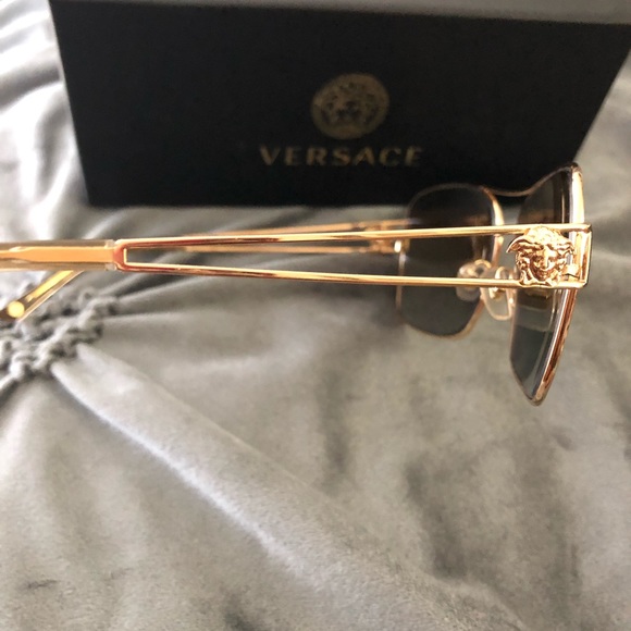 Versace Gold frames - Picture 3 of 7